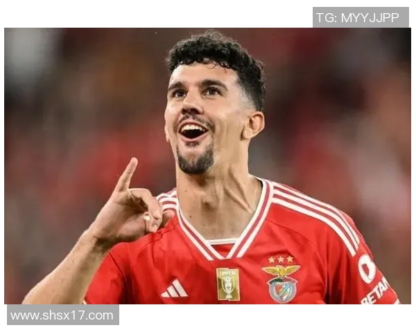 球员转会市场风云再起 揭秘夏季转会窗口背后的深层动因